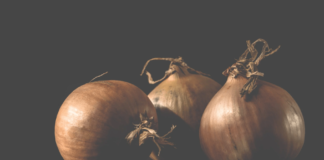 How onion may help manage blood sugar levels min