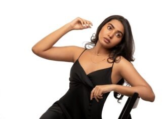 Shivathmika looks sizzling hot in black outfit