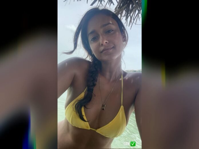 Ileana d'cruz flaunts her tan skin in yellow bikini